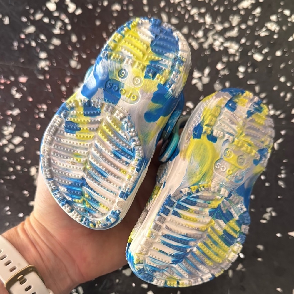 Kids Colorful Clogs - Picture 2 of 4